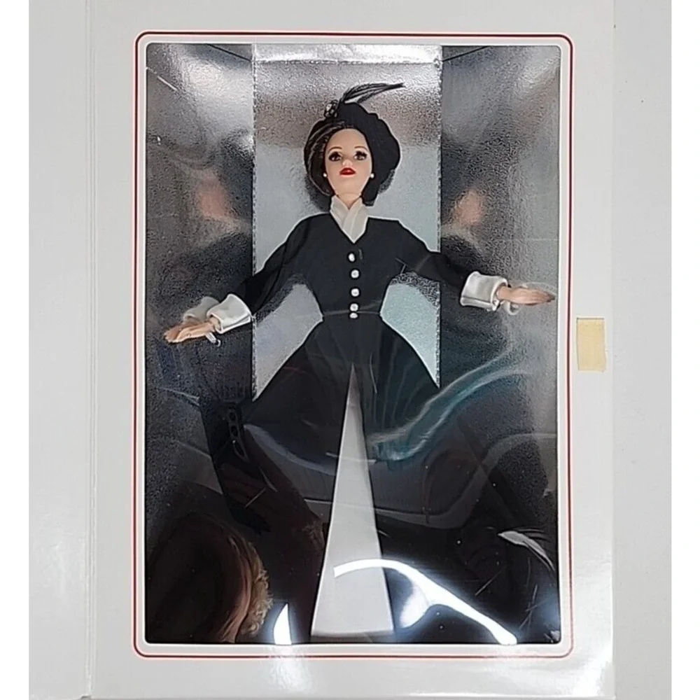 1996 Barbie Romantic Interlude 17136‎ Classique Collection Black Gown NRFB
